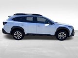 Used 2023 Subaru Outback Premium image 5