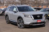 New 2025 Nissan Pathfinder Platinum image 2