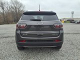 Used 2023 Jeep Compass Limited image 3