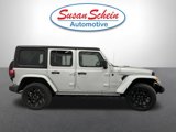 Used 2023 Jeep Wrangler Sahara image 4