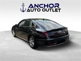 Used 2023 Hyundai Sonata SE w/ Cargo Package image 6