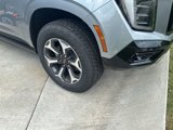 New 2025 GMC Yukon XL AT4 Ultimate w/ LPO, Floor Liner Package image 4