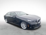 Used 2024 BMW 530i xDrive image 3
