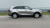 Used 2019 Kia Sorento LX image 4
