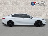 Used 2025 Toyota Camry SE image 3