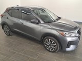Used 2022 Nissan Kicks SV image 2