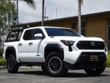 Used 2025 Toyota Tacoma 4x4 Double Cab Hybrid image 5