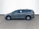 Used 2021 Chrysler Pacifica Touring-L w/ Premium & Safety Sphere Group image 4