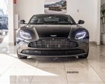 Used 2020 Aston Martin DB11 Coupe image 2
