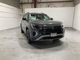 New 2025 Volkswagen Atlas Peak Edition SE image 1