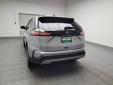 Used 2022 Ford Edge SEL image 6