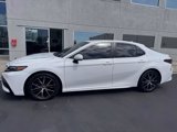 Used 2021 Toyota Camry SE image 4