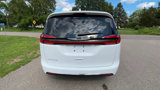 Used 2024 Chrysler Pacifica Touring-L image 4