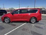 New 2025 Chrysler Pacifica Select image 2