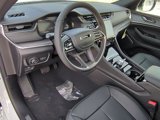 New 2025 Jeep Grand Cherokee Overland image 2