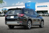 New 2025 Honda Pilot Touring image 4