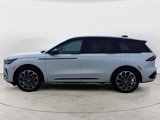 New 2025 Lincoln Nautilus Reserve image 2