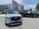 New 2025 Nissan Pathfinder Platinum image 2