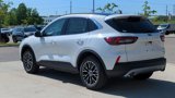 New 2025 Ford Escape SE image 3