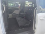 Used 2018 Dodge Grand Caravan SE image 4