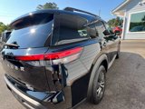 Used 2022 Nissan Pathfinder SV image 5