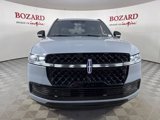 New 2025 Lincoln Navigator L Reserve image 2