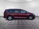 Used 2018 Chrysler Pacifica Touring-L image 5