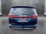 New 2025 Chrysler Pacifica Select image 3