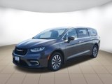 Used 2023 Chrysler Pacifica Touring-L image 3