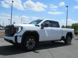 Used 2025 GMC Sierra 2500 Denali Ultimate w/ Max Trailering Package image 3