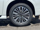 New 2025 INFINITI QX80 Sensory image 3