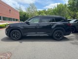 New 2025 Volkswagen Atlas Peak Edition SE image 2
