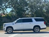 Used 2021 GMC Yukon XL Denali image 2