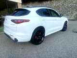 Used 2022 Alfa Romeo Stelvio Veloce image 2