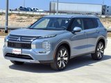 New 2025 Mitsubishi Outlander SE image 2