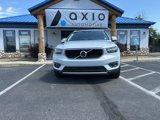 Used 2021 Volvo XC40 T5 Momentum image 2
