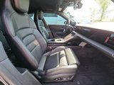Used 2022 Porsche Taycan image 2