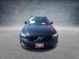 Used 2022 Volvo XC40 T5 R-Design image 2