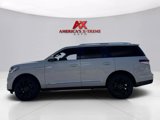 Used 2023 Lincoln Navigator Reserve image 2