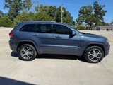 Used 2019 Jeep Grand Cherokee Overland image 2