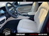New 2025 Jeep Grand Cherokee Limited w/ Luxury Tech Group II image 3