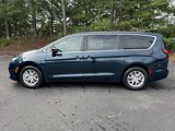New 2025 Chrysler Pacifica Select image 4