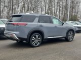 New 2025 Nissan Pathfinder Platinum image 3