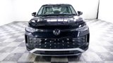 New 2025 Volkswagen Tiguan SE image 2