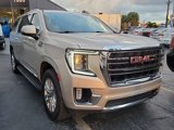 Used 2021 GMC Yukon XL SLT w/ SLT Luxury Plus Package image 3
