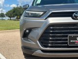 New 2025 Toyota Grand Highlander FWD image 4