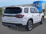 New 2025 Honda Pilot Touring image 5