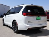 New 2026 Chrysler Pacifica Limited w/ S Appearance Package image 3