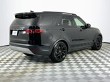 Used 2025 Land Rover Discovery S image 5