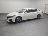 Used 2023 Nissan Altima 2.5 SV image 2